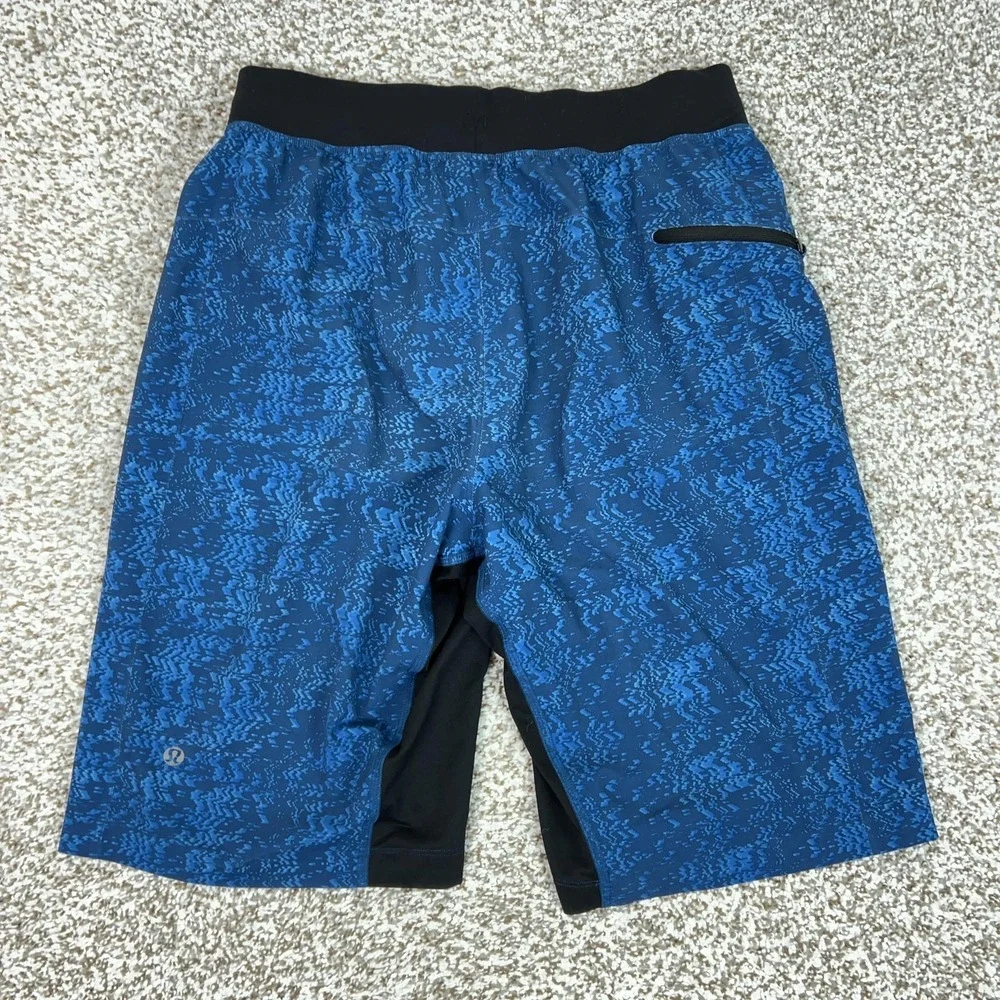 Lululemon Shorts Mens Small Blue Camo Lined Running 10